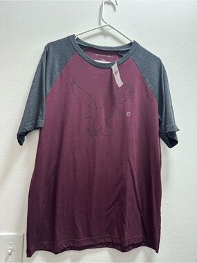 Men’s American Eagle shirt